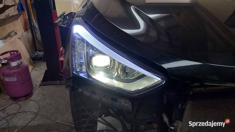 HYUNDAI SANTA FE III Lampa Prawa Xenon LED Łochów