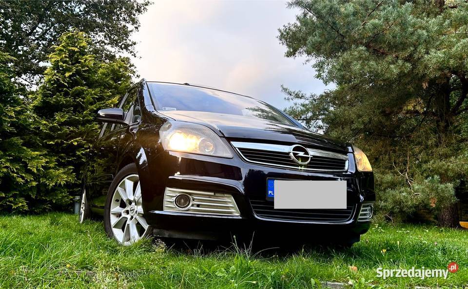 7 osobowy rodzinny ekonomiczny Opel Zafira Cosmo Radomsko