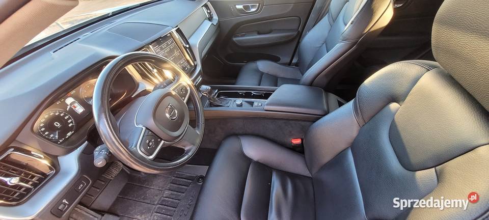 Volvo xc60 II T5 AWD 2018r tempomat Hubenice