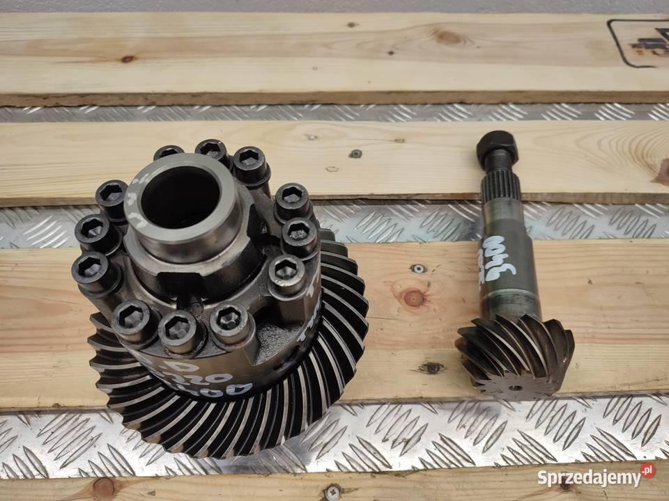 Mechanizm różnicowy Tył John Deere 3400 Wilkowo
