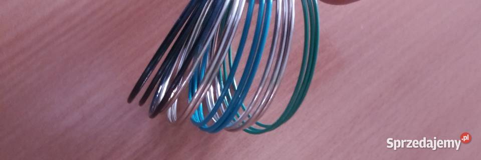 ZESTAW 15 metalowych bransoletek kółka kolorowe Ozdoby
