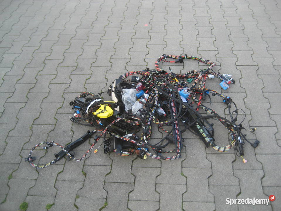 bmw f40 instalacja wiązka przewodów wnętrza osobowe Rakoniewice sprzedam