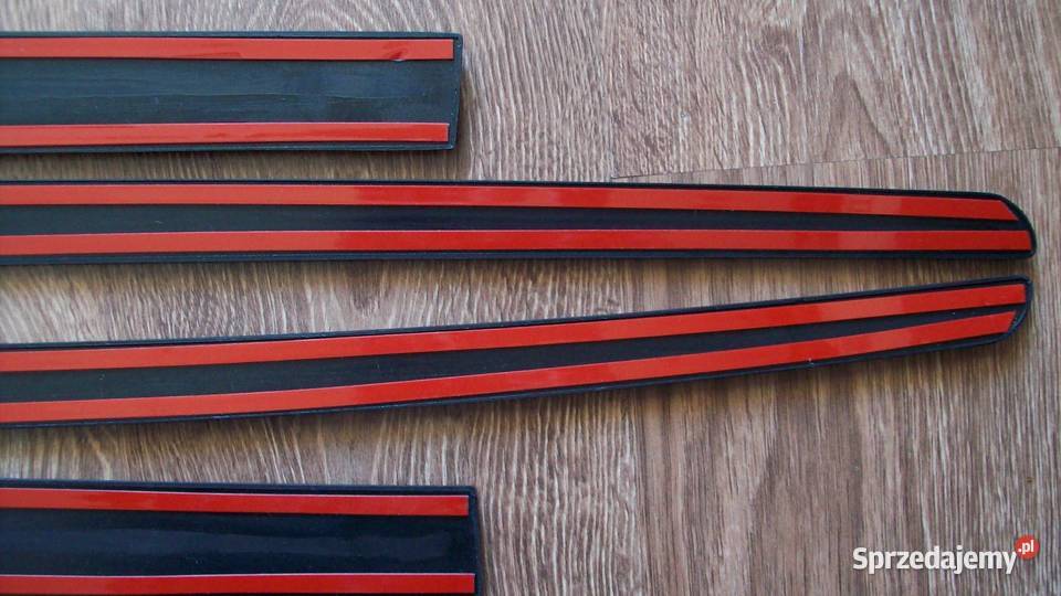 Listwy boczne ochronne do Toyota Avensis T25 Listwy ozdobne Reda sprzedam