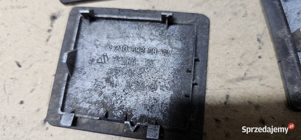 Zaślepka progu mercedes w210 lift Rok produkcji 1999 wielkopolskie Zbąszyń