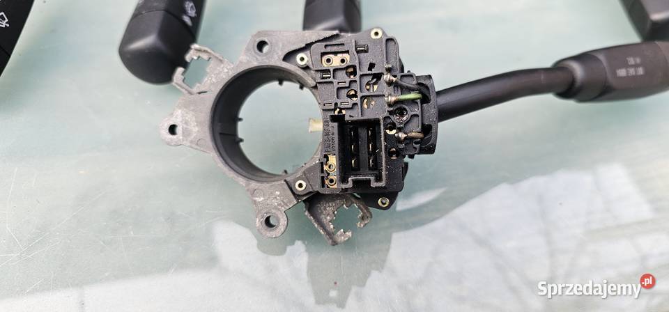 Przełącznik kierunkowskazów manetka mercedes Zbąszyń