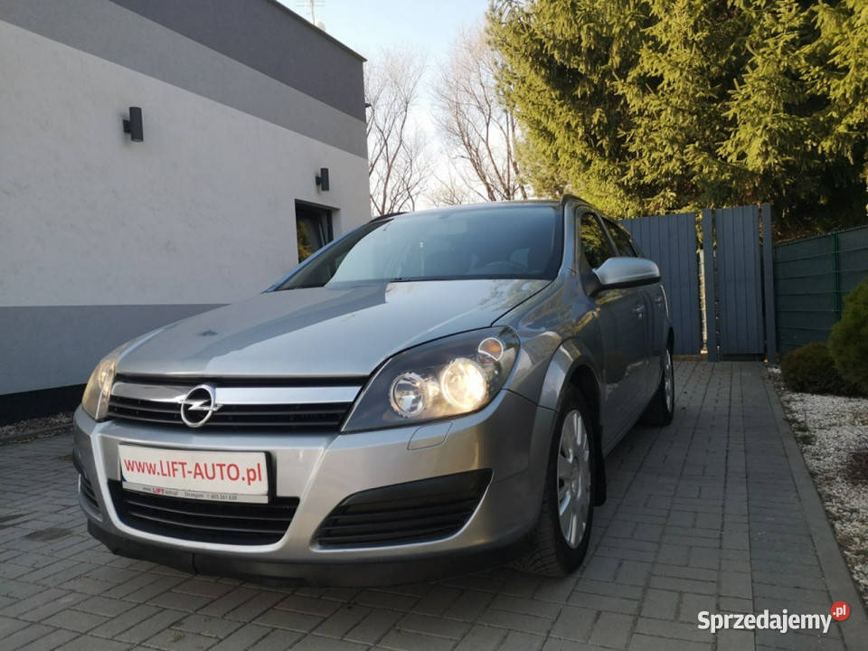Opel Astra 19 CDTI 120 Klimatyzacja Elektryka 313000km Strzegom