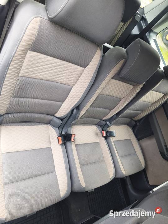 Volkswagen Toruan Cross 7 osób Hak Touran Wieleń
