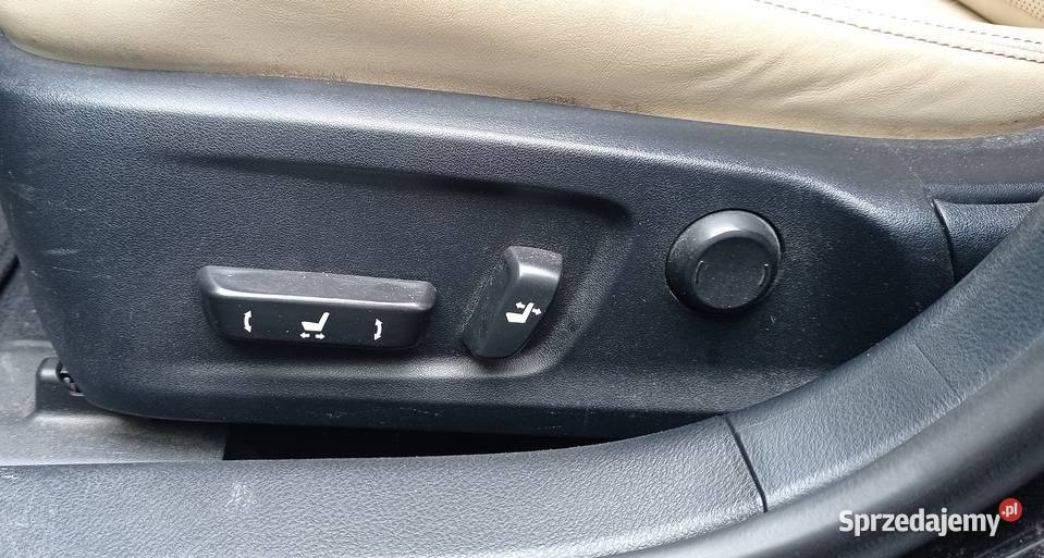 Lexus IS 300h Luxury Hak Mark Levinson Skóra przyciemniane szyby Jastrzębie-Zdrój