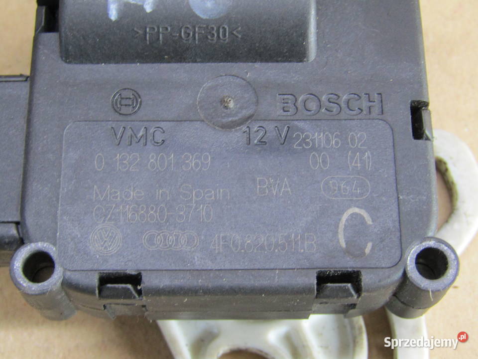 SILNIK REGULACJI NAWIEWU AUDI A8 D3 4F0620511B osobowe Części samochodowe Mysłaków