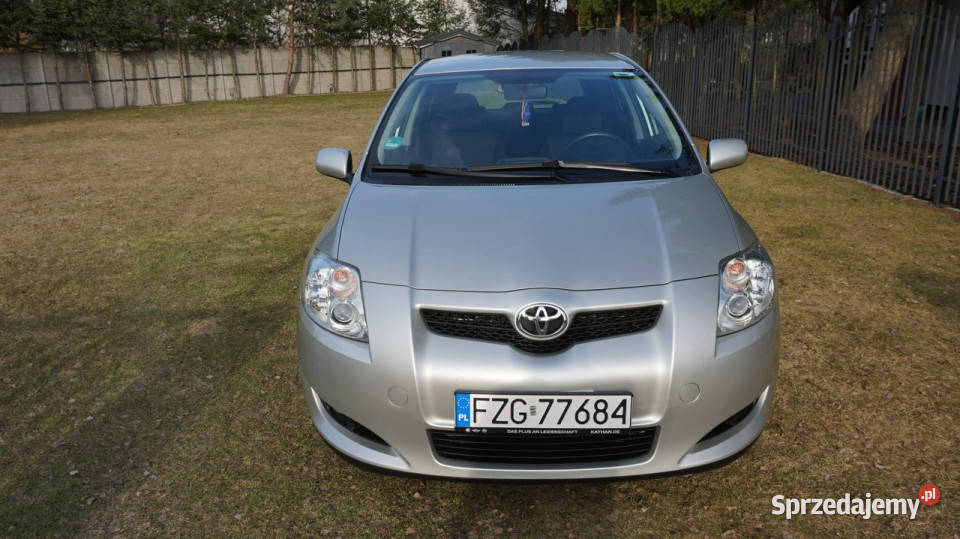 Toyota Auris zarejestrowany ubezpieczony nieuszkodzony Zielona Góra