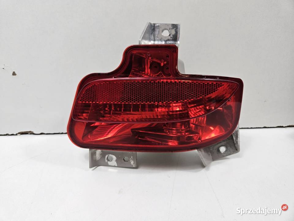 OPEL ZAFIRA C LAMPA PRZECIWMGIELNA PRAWY TYŁ Międzychód