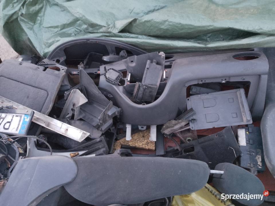 Sprzedam części do Focusa mk1 Kombi Puławy