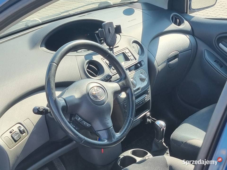 Sprzedam Toyotę Yaris 1gen w bogatej wersji Sol Rok produkcji 2005 Kielce