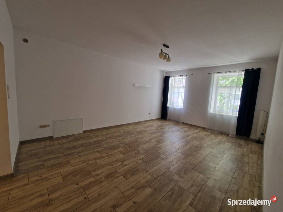Dwa mieszkania w kamienicy parter 83m Lipno
