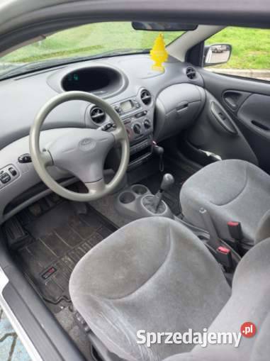 Toyota Yaris 10 68 benzyna Luboń