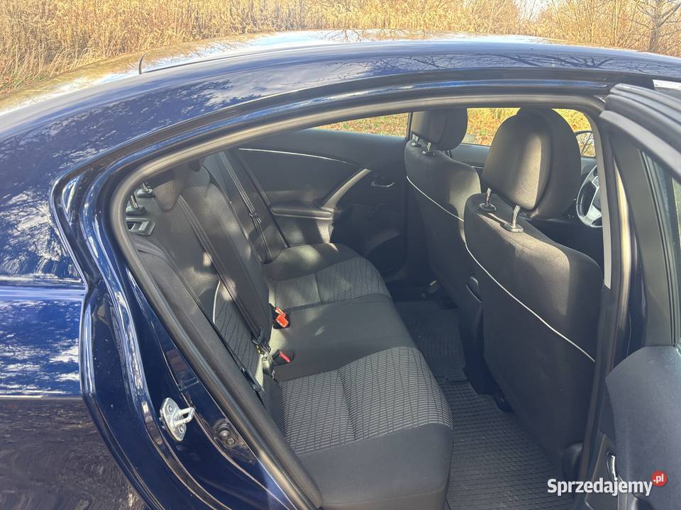 niezwodna toyota avensis sedan 299000km Tarnów sprzedam