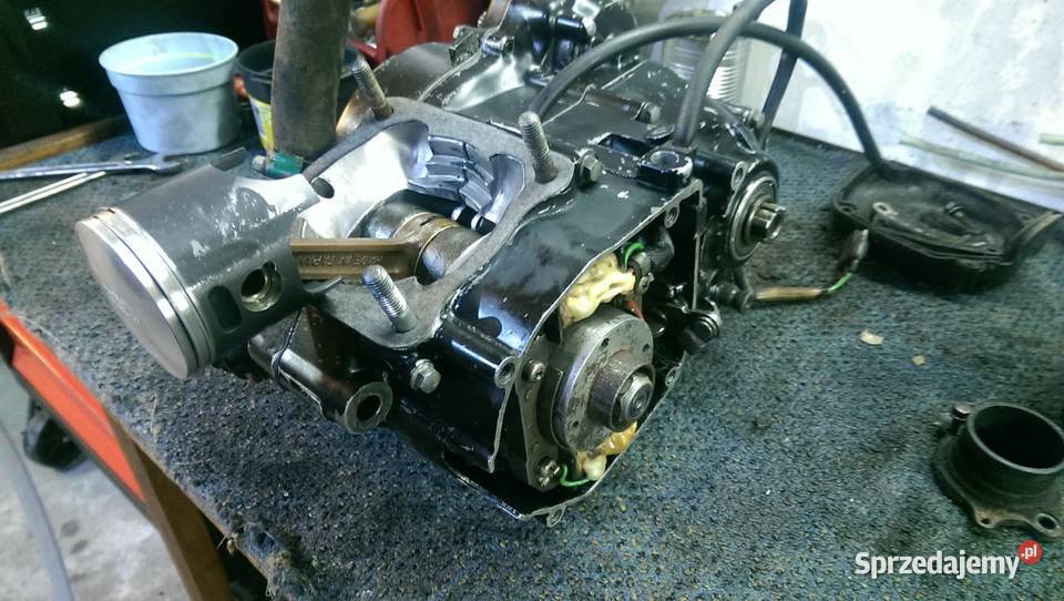 Honda CR 125 R Radom