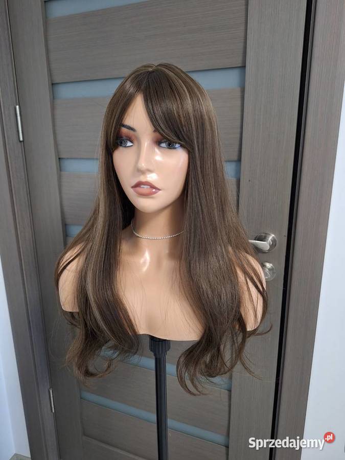 Długa peruka w kolorze szatynowym z grzywką Dla kobiet Malbork sprzedam