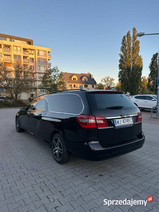 Mercedes W212 E klasa KARAWAN 2011 R czarny Tłuszcz sprzedam
