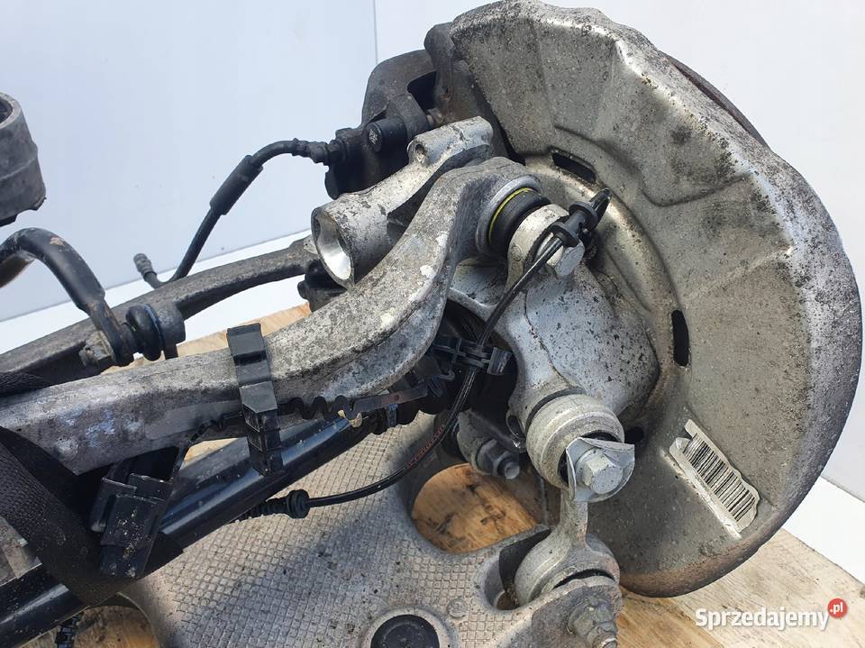 BMW F01 44 BI TURBO 750 TYLNE ZAWIESZENIE Rudka