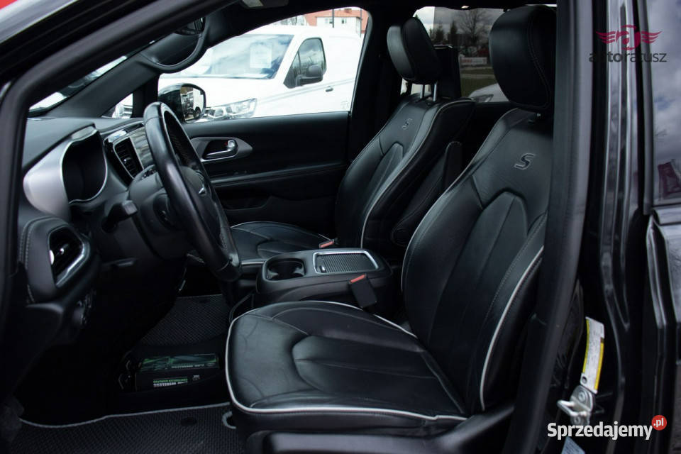 Chrysler Pacifica prywatna Pełna Limited S Warszawa