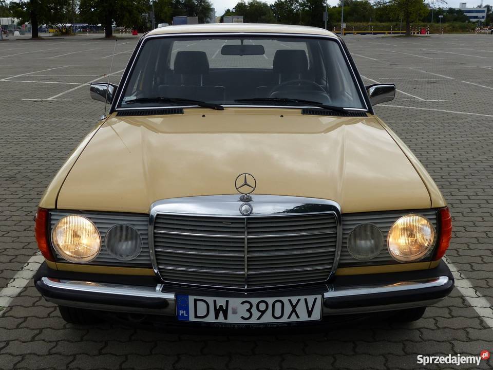 MercedesBenz W123 200 D 1981 ZGODNY Z VIN NISKI Rok produkcji 1981 dolnośląskie Wrocław
