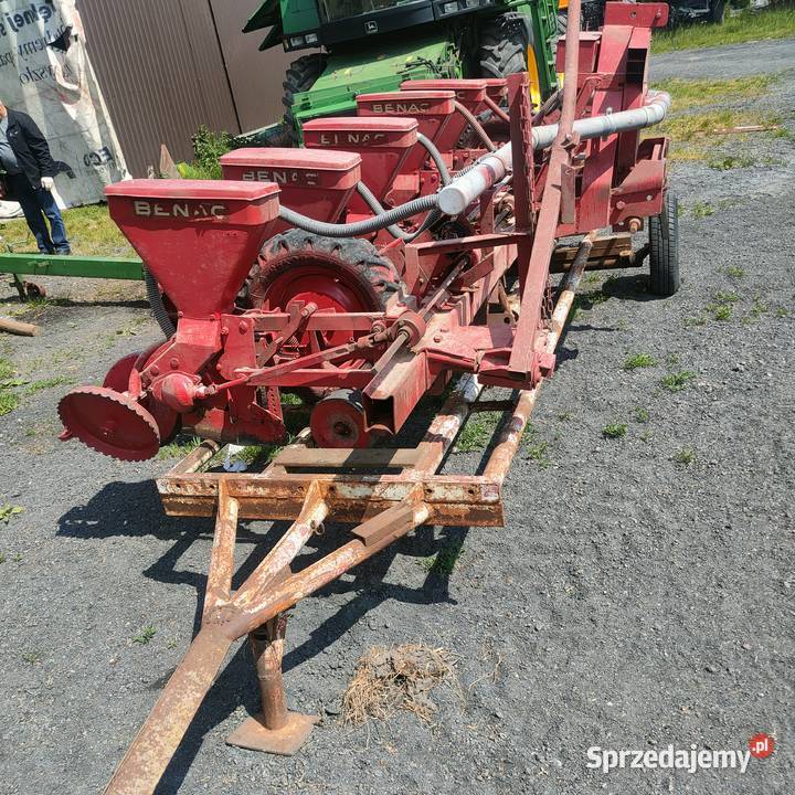 siewnik do kukurydzy 6rzedowy wózek transportowy Zamość