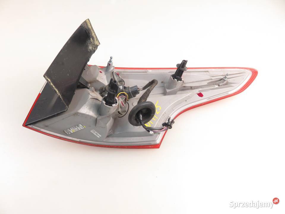 LAMPA LEWA TYLNA FORD FOCUS MK3 Turnier