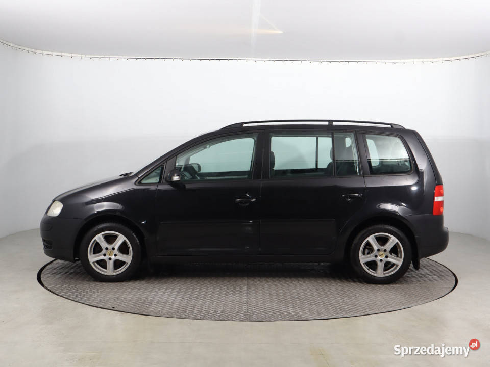 VW Touran 16 FSI Bielany Wrocławskie