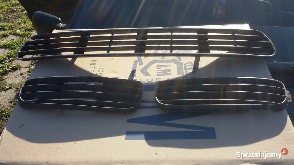 kratki przednie zderzaka audi 80b4