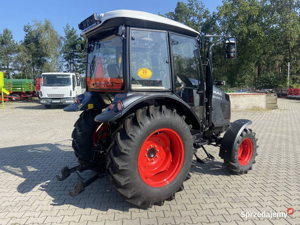 Ciągnik rolniczy FARMTRAC 555DTc V Elegance Opatówek