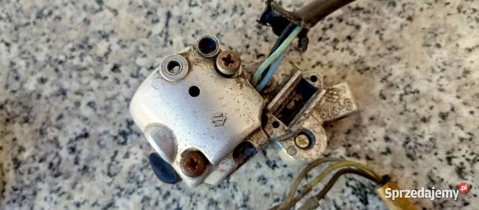 Suzuki RV 50 uchwyty dźwigniprzełączniki świateł sprzedam