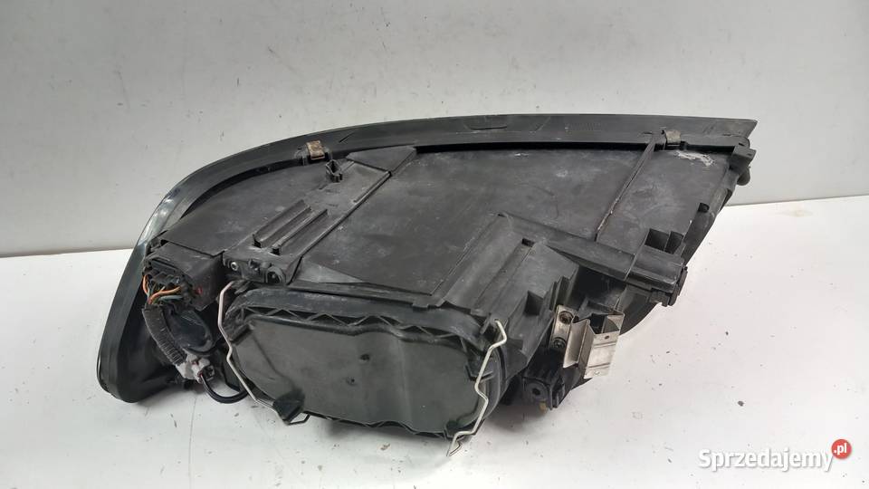 VOLVO S40 V50 II LAMPA PRZÓD PRAWA EU SOCZEWKA Lampy przednie Zbierkowo sprzedam