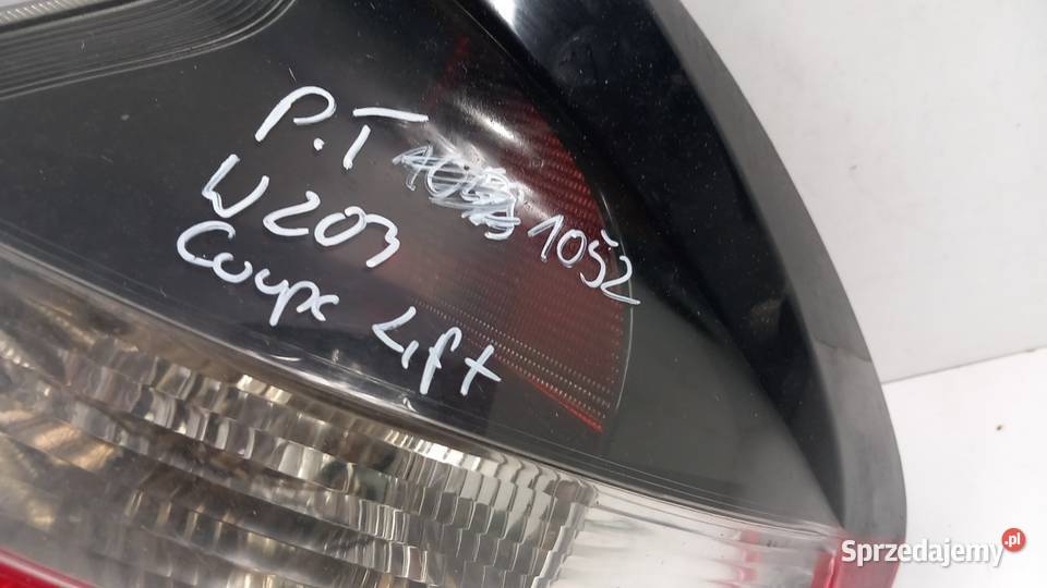 MERCEDES C KLASA W203 LIFT COUPE LAMPA TYŁ PRAWA wielkopolskie Zbierkowo
