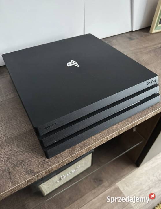 Konsola 4 Pro 1TB zestaw zachodniopomorskie Szczecin