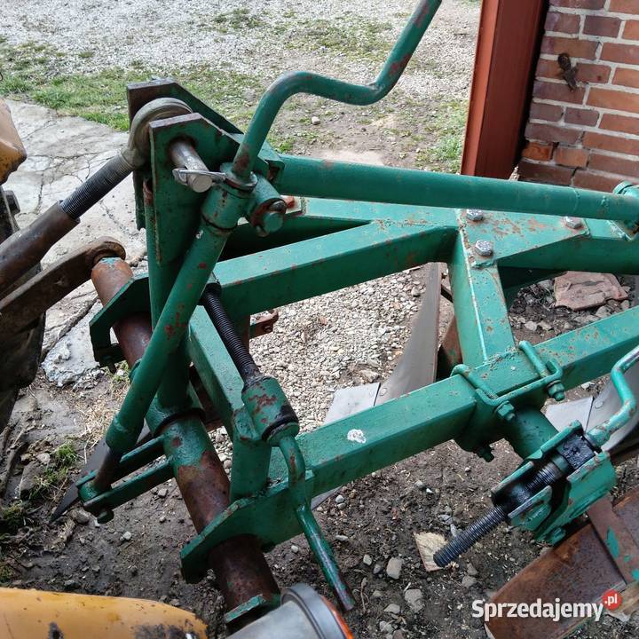 Pługi 3 skibowe nowe lemiesze nieuszkodzony