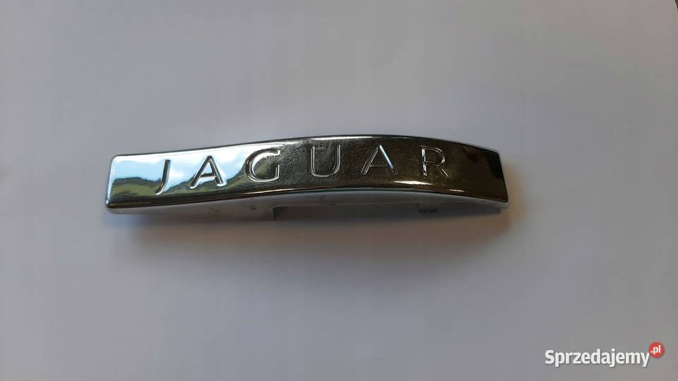 LISTWA ZNACZEK EMBLEMAT CHROM PRAWY TYŁ JAGUAR