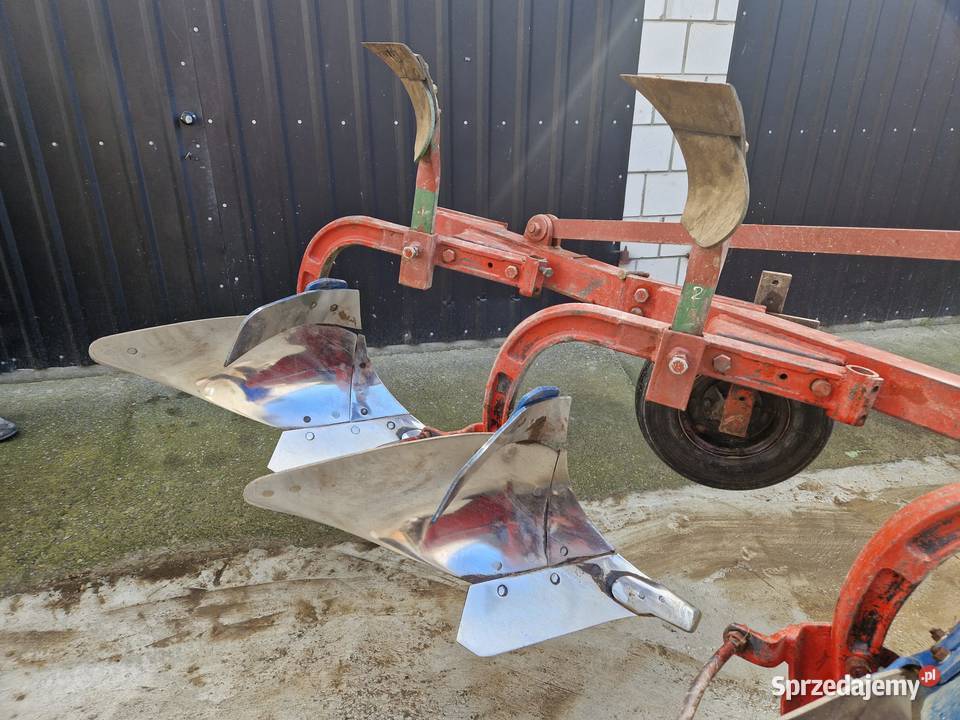 Pług zagonowy massey fergusson 150 4 skibowy Łagów