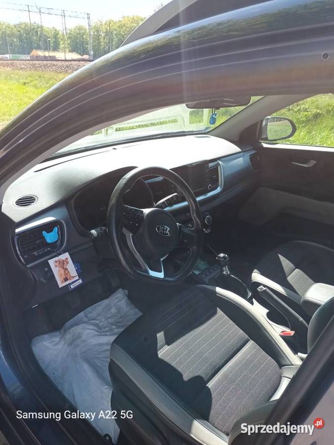 Z salonu pierwszy właściciel pierwsza benzyna