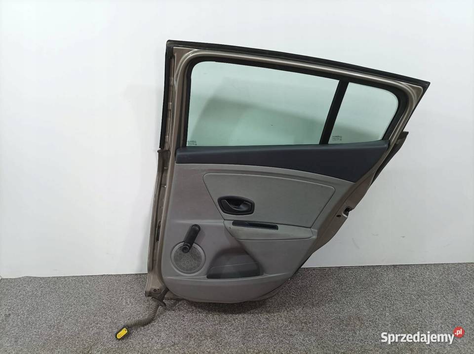 DRZWI PRAWE TYŁ 5D HB TEHNK Renault Megane III świętokrzyskie