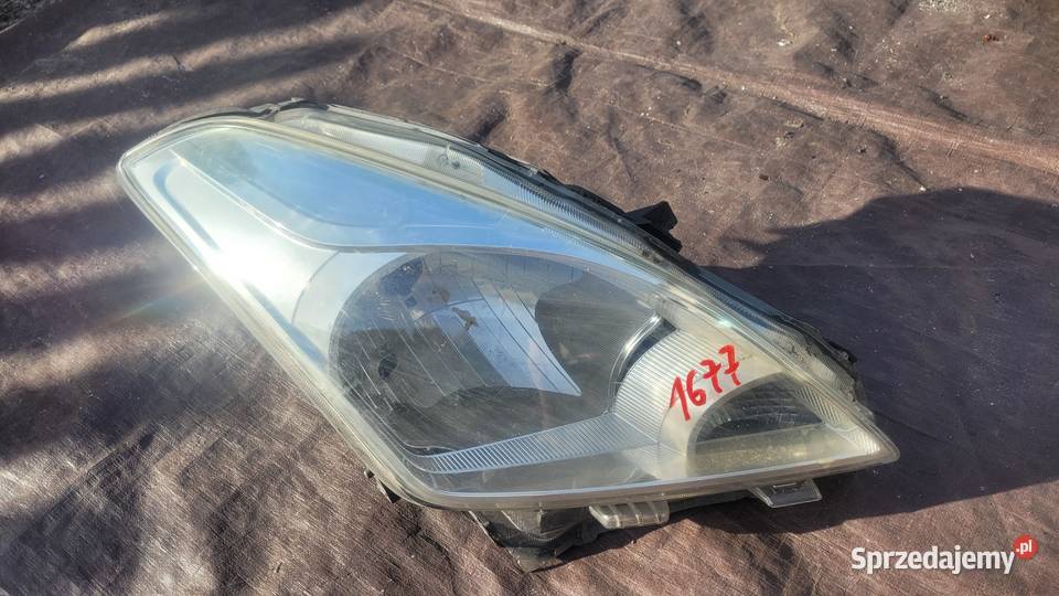 SUZUKI BALENO 2 II PRAWY REFLEKTOR LAMPA PRAWA osobowe Lampy przednie Ruda Śląska