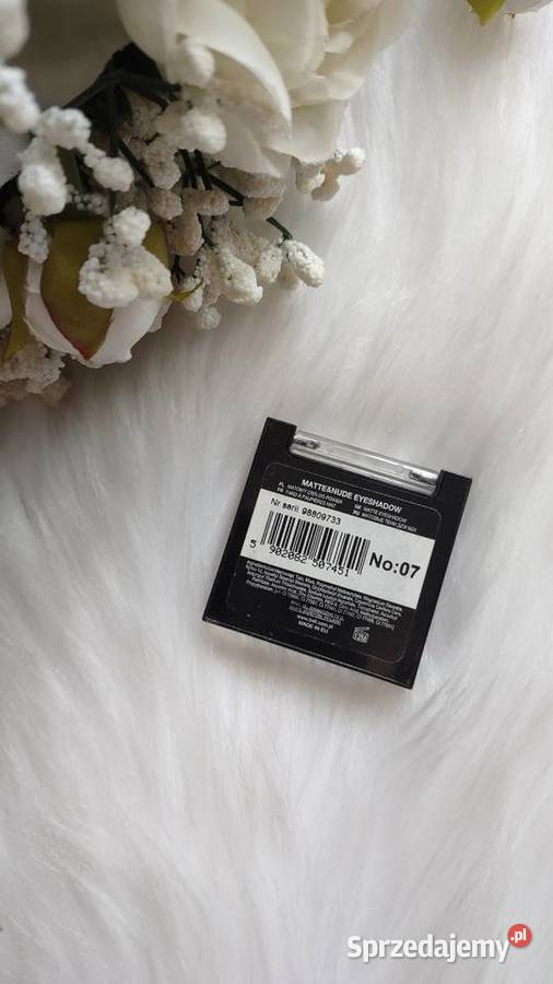 Matowy cień do powiek Bell Matte Nude Eyeshadow Kosmetyki i perfumy Olkusz