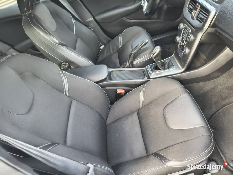 Volvo V40 16HDi 115 D2 Momentum Full serwis ASO czujnik zmierzchu V40 Mysłowice