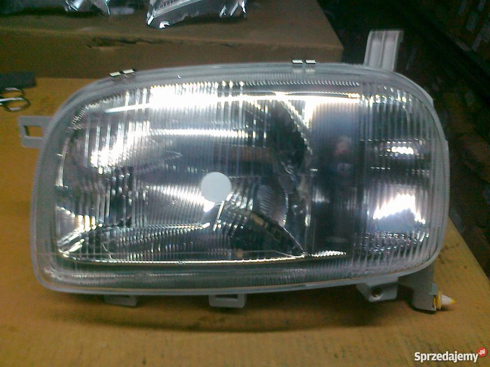 NISSAN MICRA K11 9297 REFLEKITOR H4 VALEO Z KIER Części mazowieckie