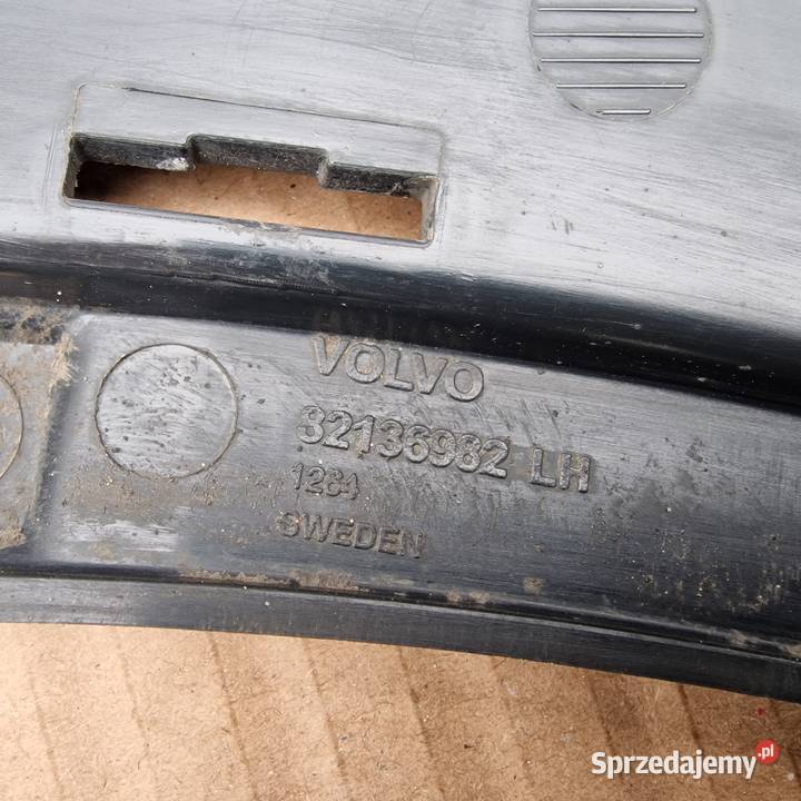 VOLVO FH4 FH 4 STOPIEŃ STOPNICA LEWA 82136982 Karoseria lubuskie Bieleń