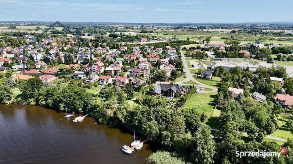Komfortowy dom w pierwszej linii Jezioraka dachówka Iława