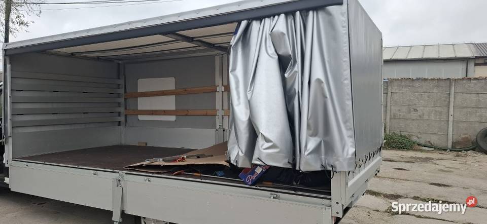 Zabudowa do auta dostawczego skrzynia z plandeką Rabiany sprzedam