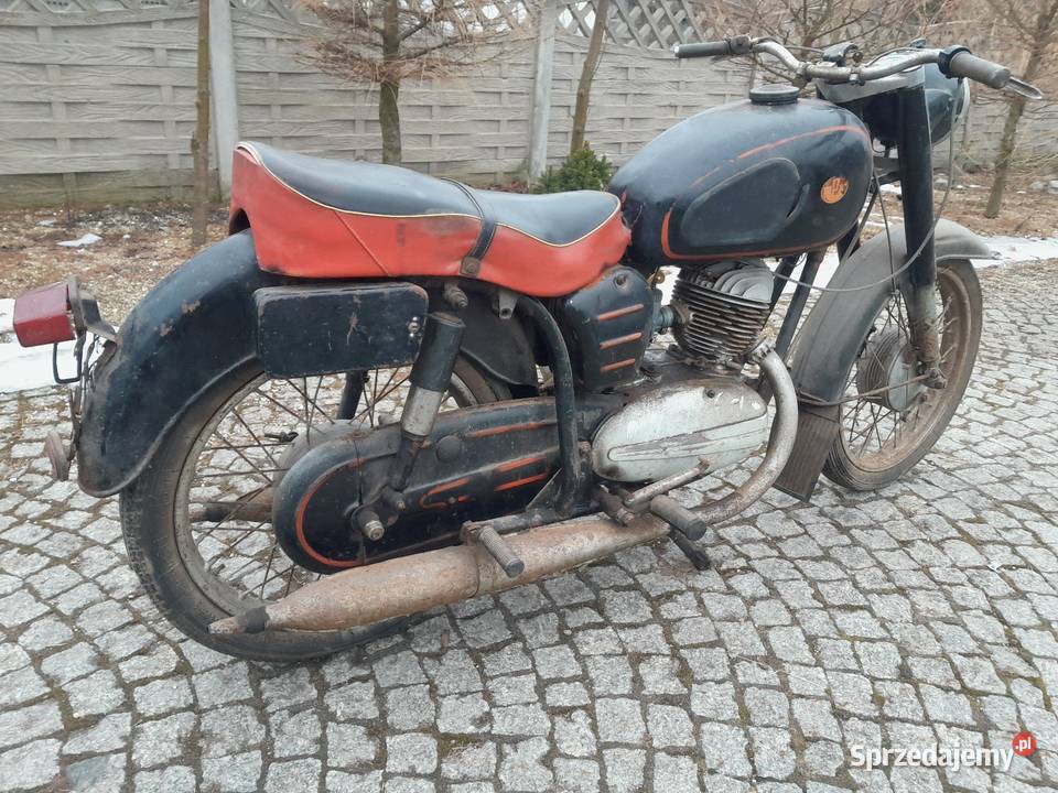 Pannonia T5 z dokumentami