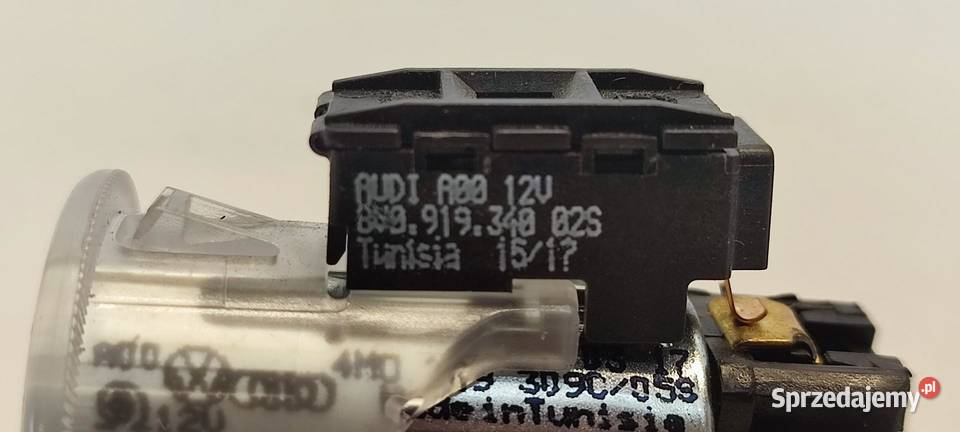 AUDI A3 8V GNIAZDO ZAPALNICZKI 8V0919340