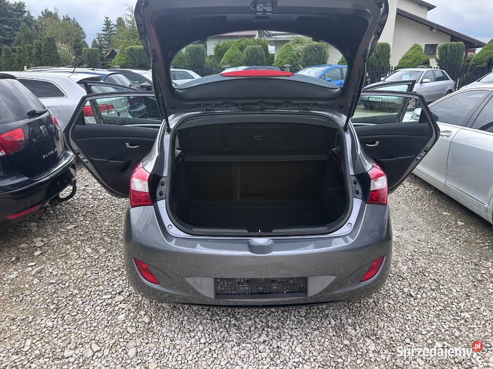 Hyundai i30 2013 14 Benzyna nieuszkodzony sprzedam